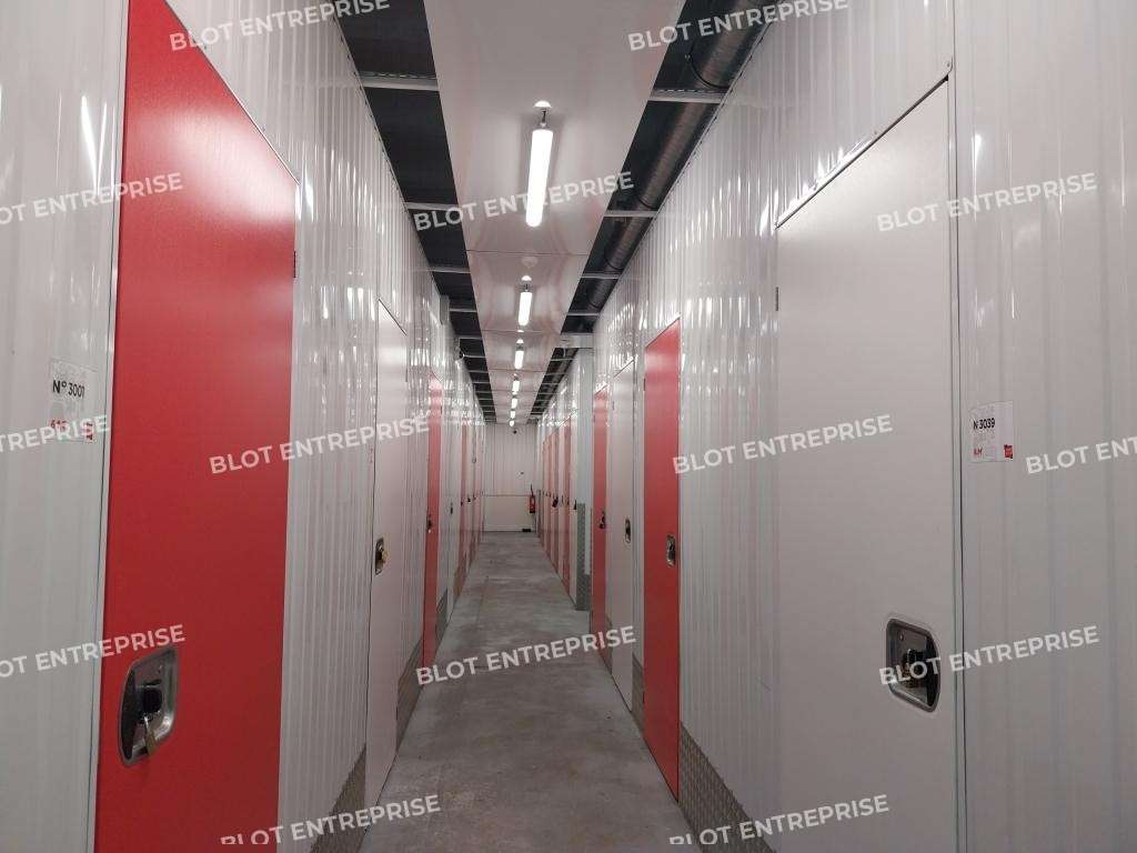 A vendre locaux d'activités 2 333m² à Quimper