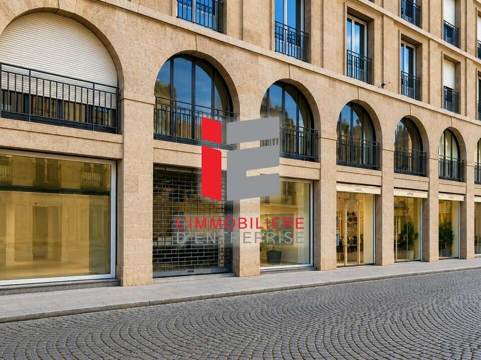 Local commercial 136m² à louer Rennes centre