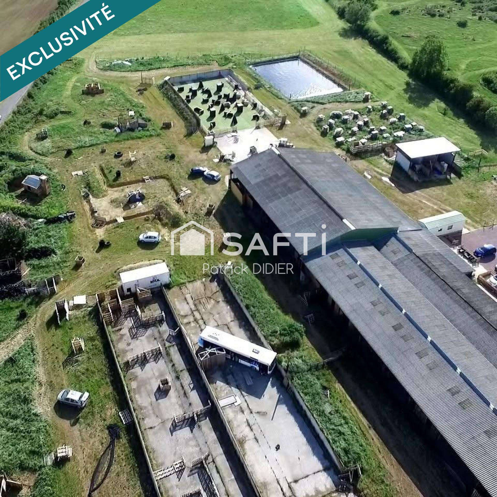 Vente corps de bâtiments de 1195m² à Thouars