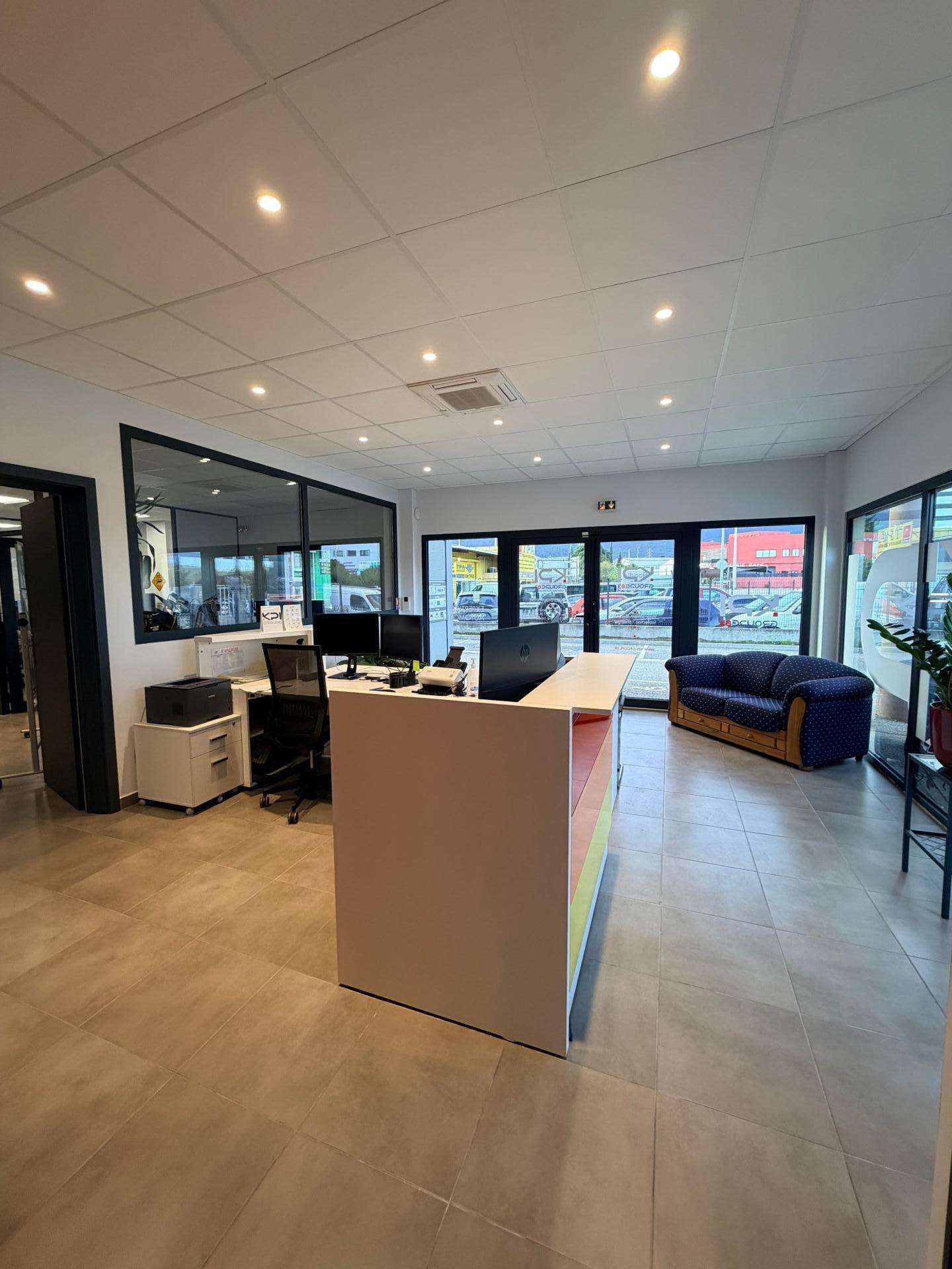 Bureaux de 184m² à louer en RDC en zi à la Farlède