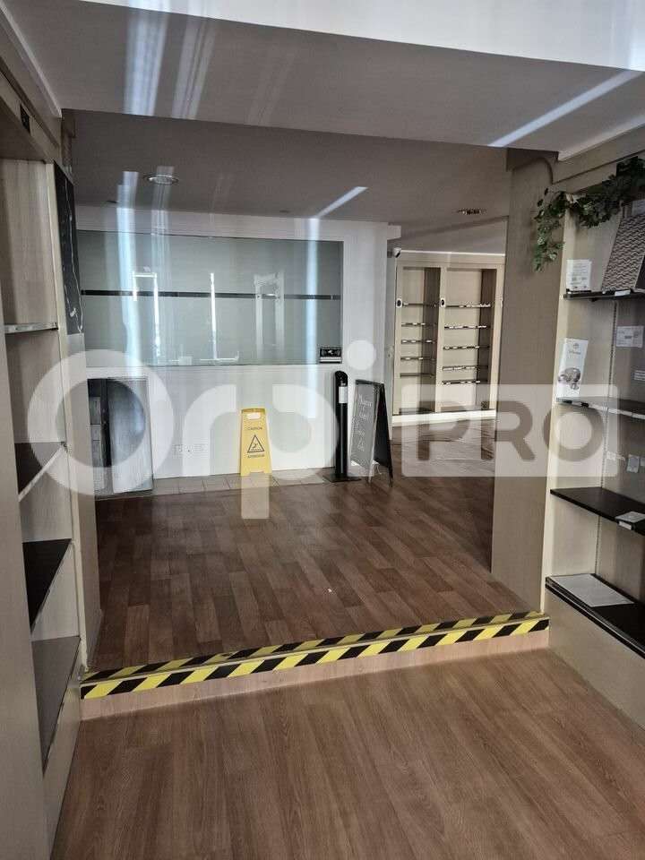 A louer local commercial de 80m² à Epernay centre
