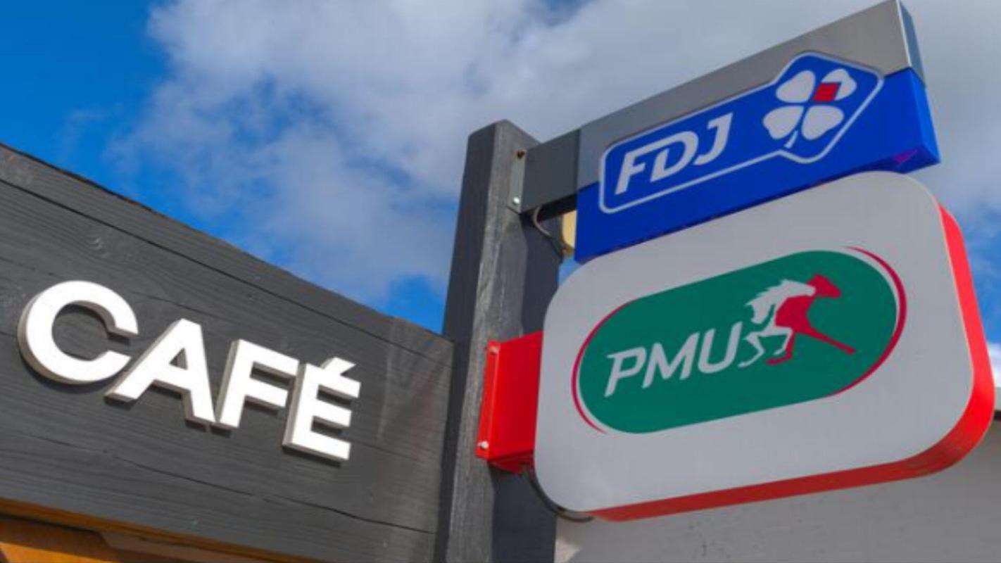 AV bar FDJ PMU 100 places Dijon place fréquentée