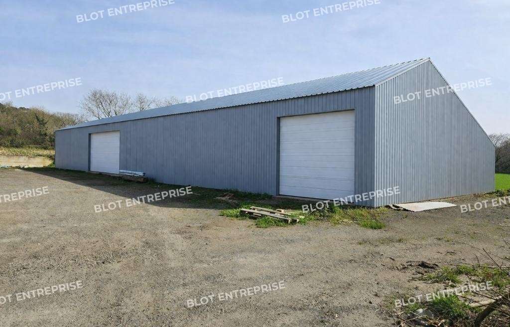 A louer local d'activités de 270m² à Landivisiau