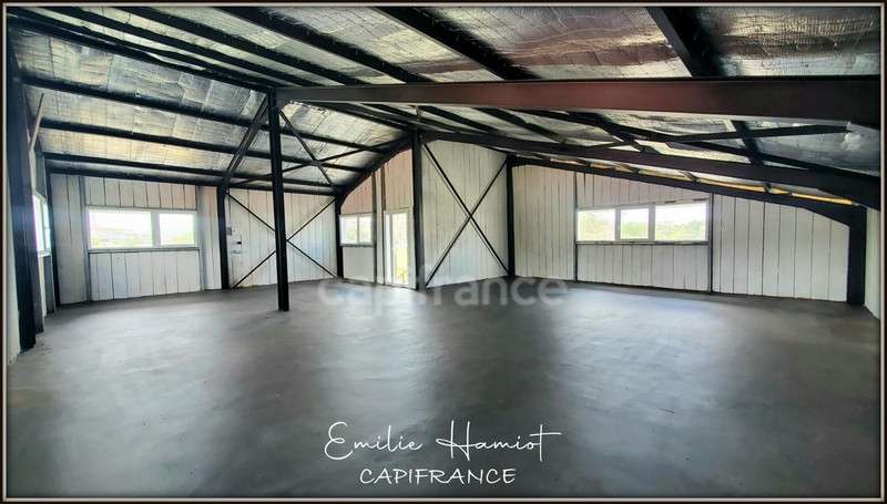 A louer local commercial neuf 130m² Fort de France