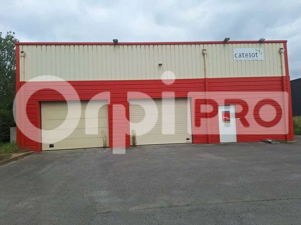 Local d'activité de 317m² à louer en ZAC Compiègne