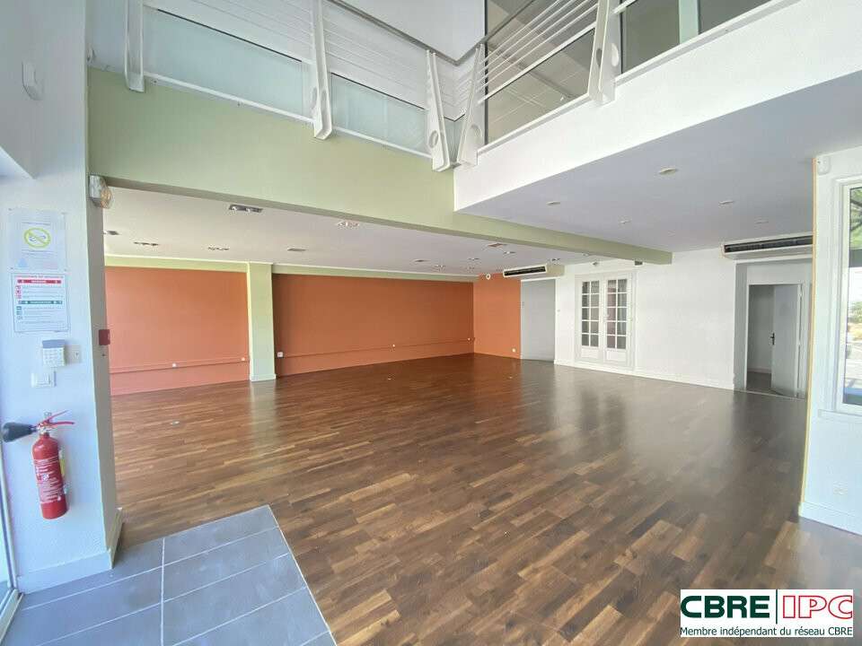 Location bureaux de 216m² à Anglet zone Maigon