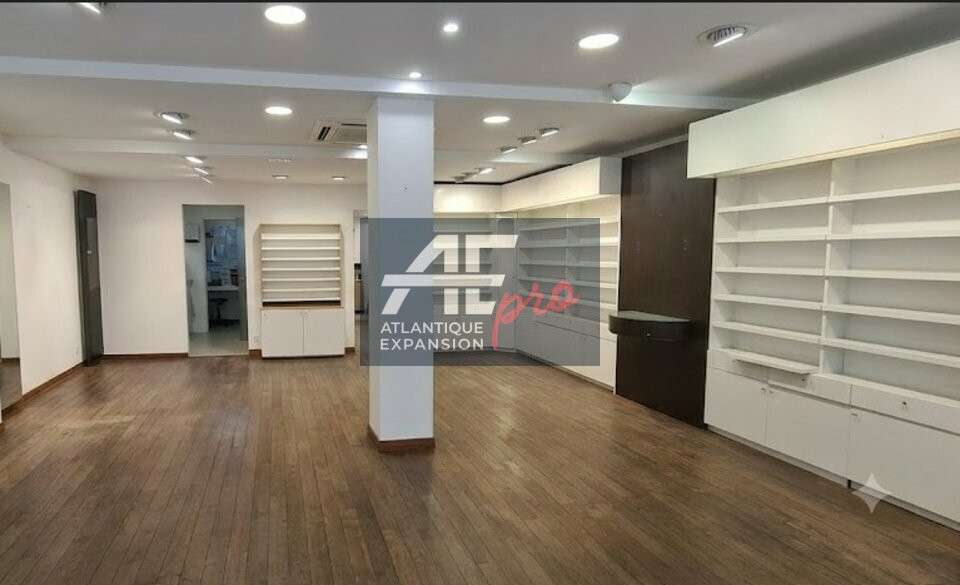 Loue local commercial de 92m² à Pornichet