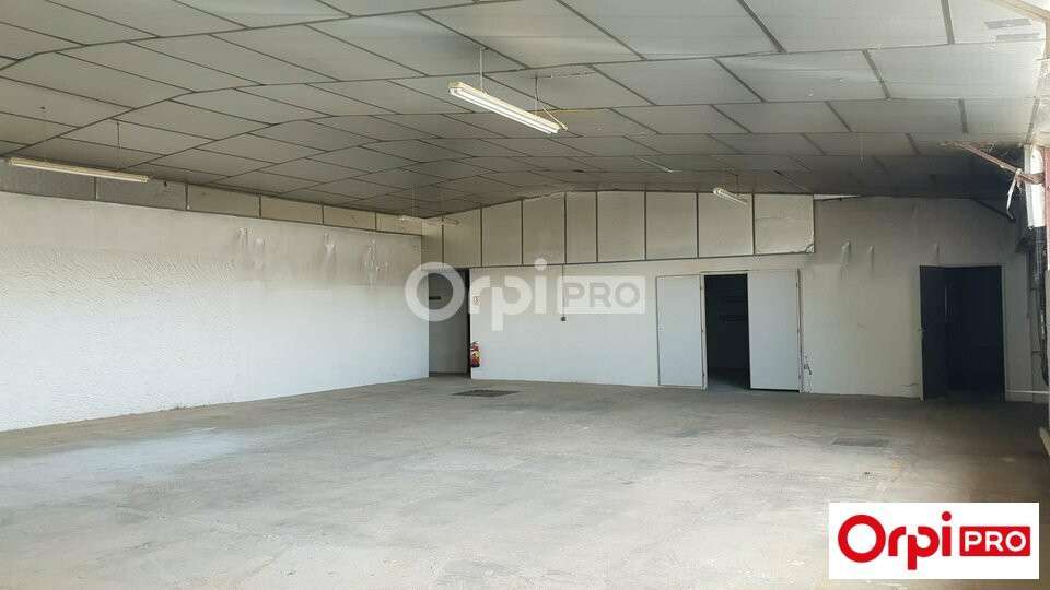 Loue local d'activité 380m² ZA de Mours St Eusèbe