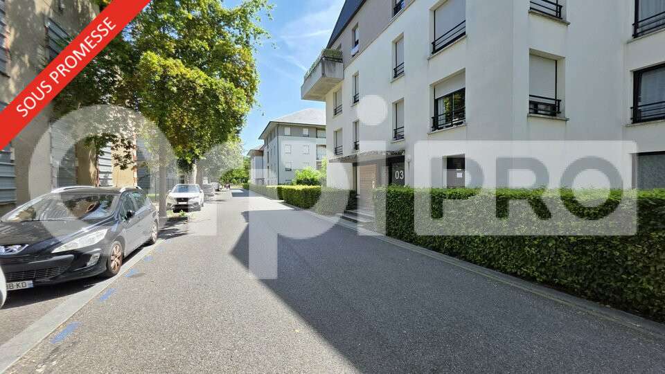 AV local professionnel de 73m² en RDC à Soissons