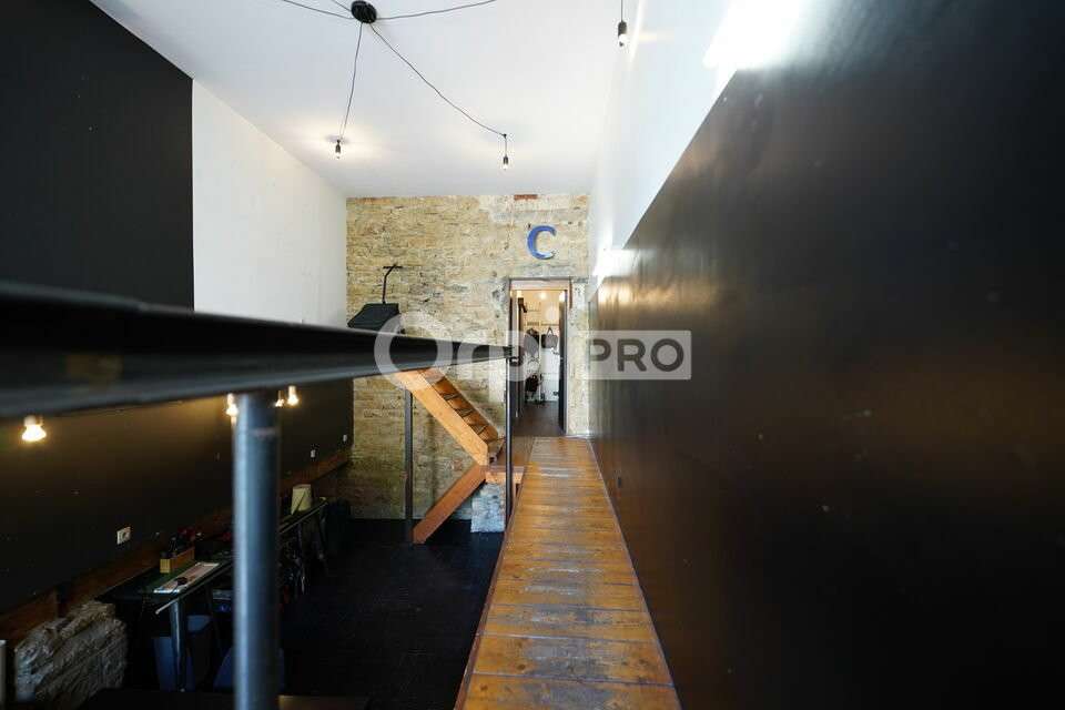 Local commercial de 96m² à louer à Lyon 1
