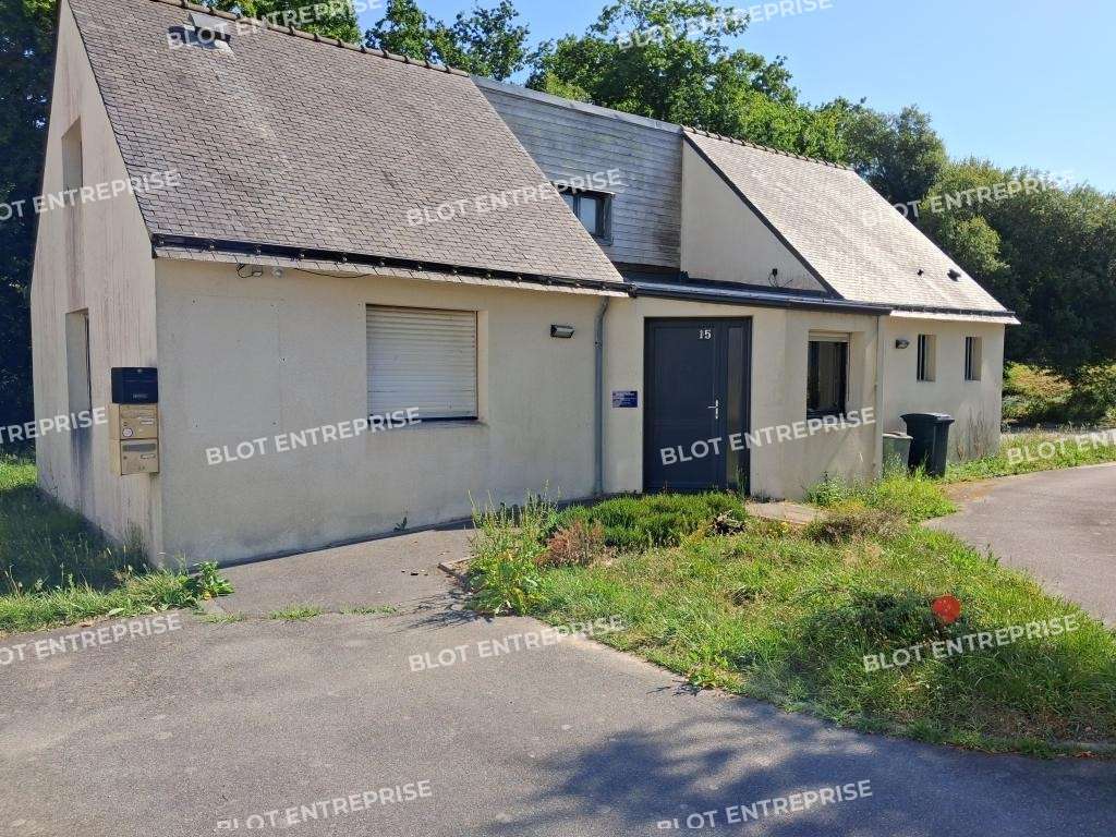 A vendre bureaux de 137m² à Larmor plage
