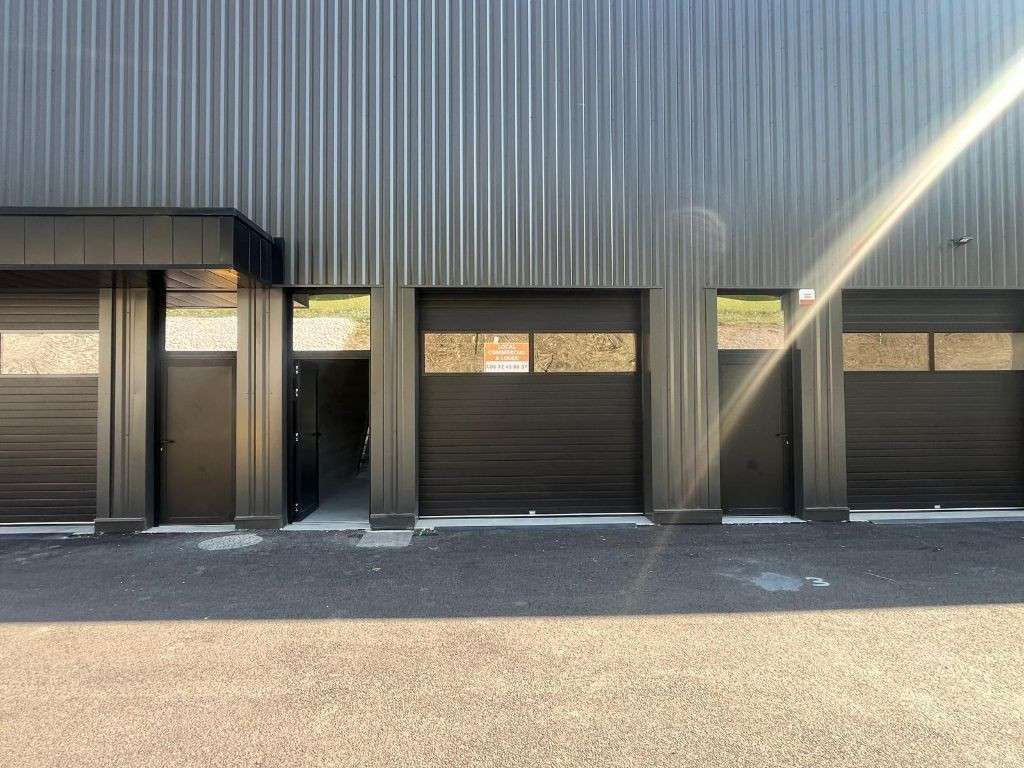 Location pure local activité 90m² à Annecy agglo