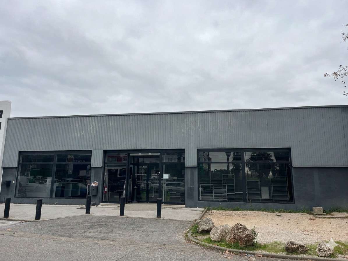 Loue local commercial de 470m² à la Valette du Var
