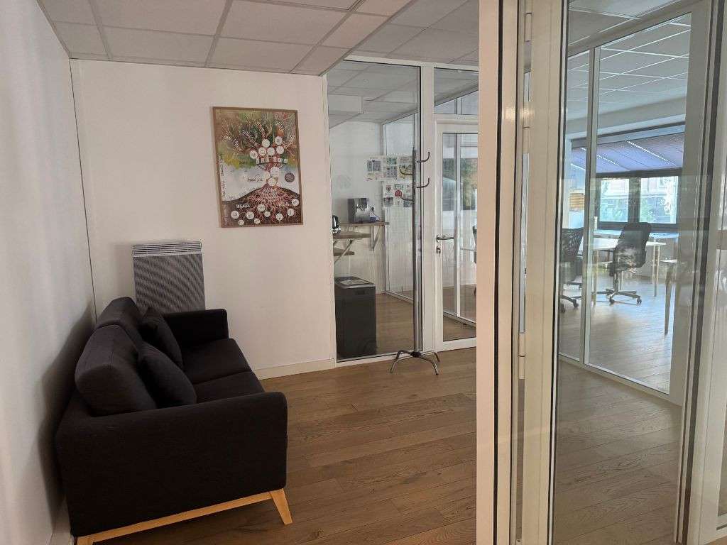 A louer bureaux de 79m² à Villeurbanne Charpennes