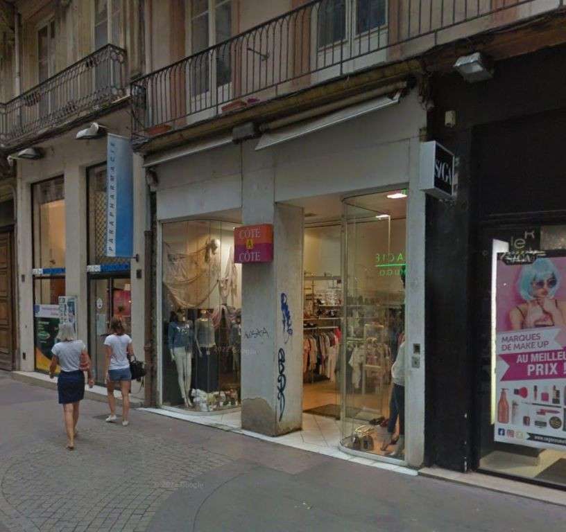 Loue local commercial à Lyon 69002 rue Victor Hugo