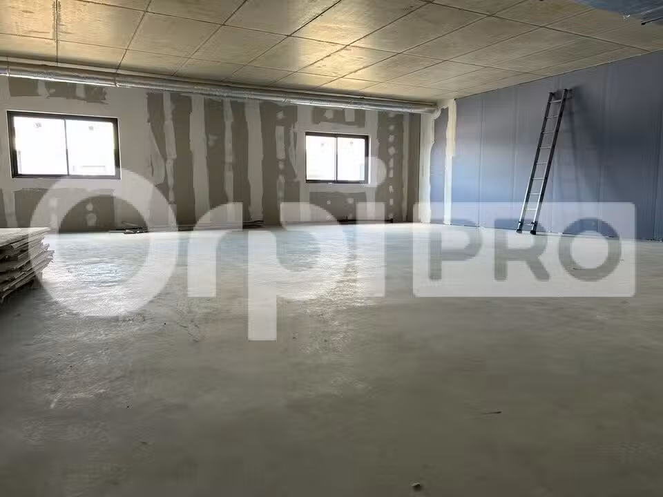 Bâtiment CEDREA de 135m² à louer à Sisteron