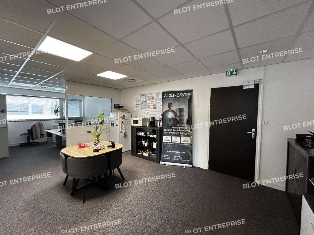 À VENDRE - BUREAUX - 200 M² - LA CHAPELLE SUR E