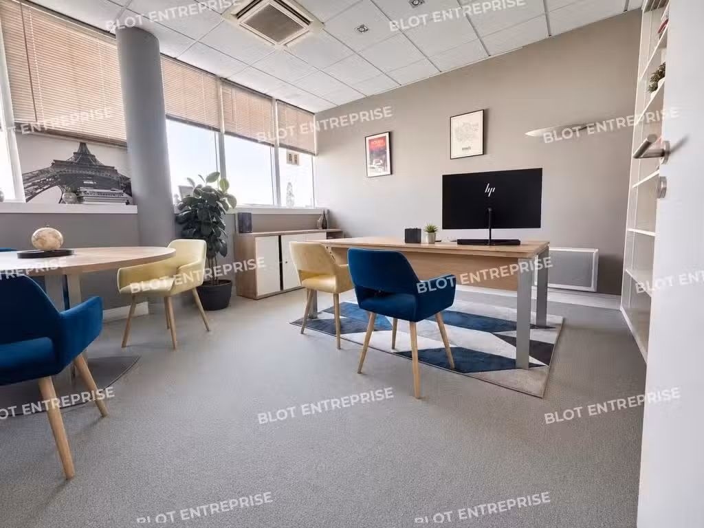A VENDRE - BUREAUX 69 m² - RENNES