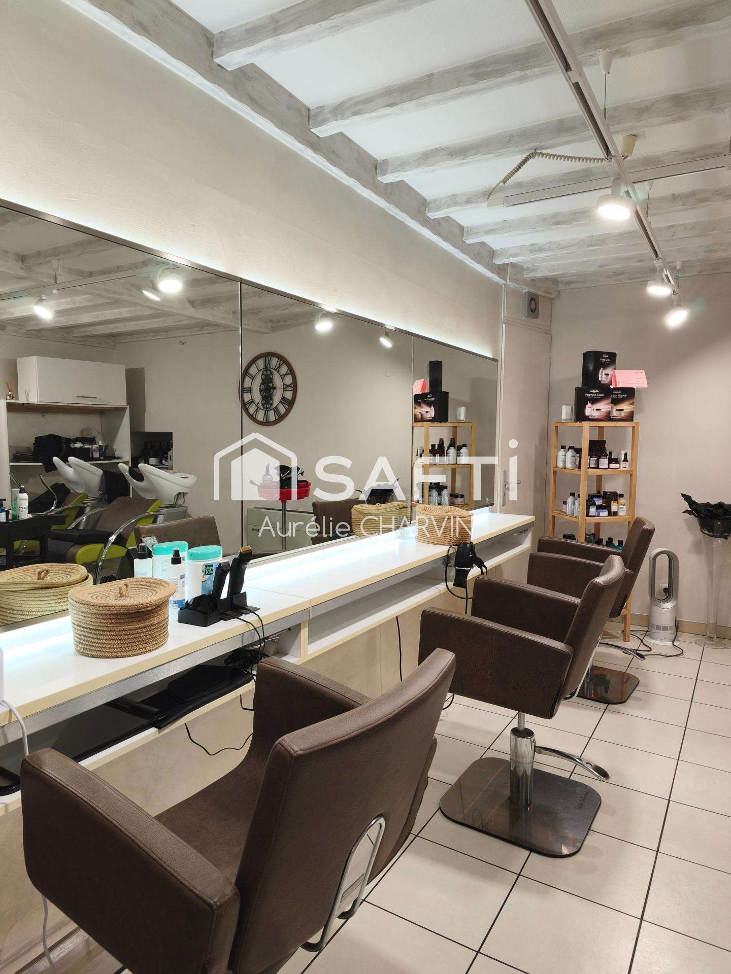 Vente FDC coiffure de 61m² au cœur de Sellières