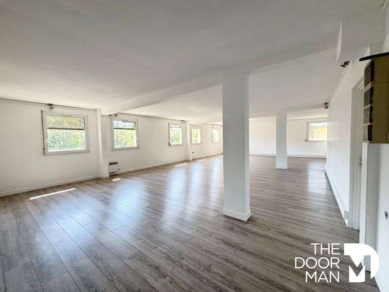 A louer bureaux 125m² zone commerciale Rambouillet