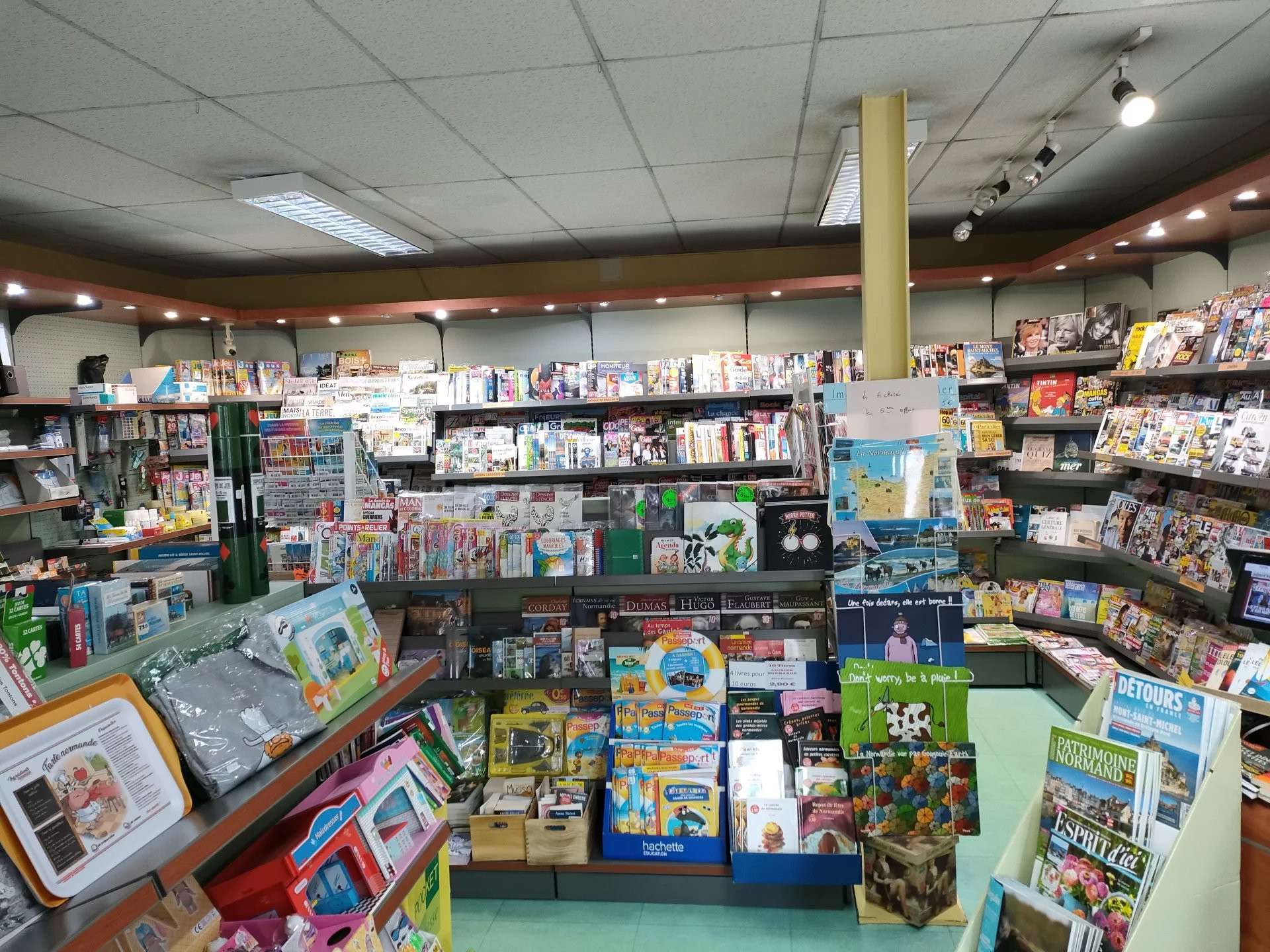Vente FDC presse FDJ librairie avec log à Gavray