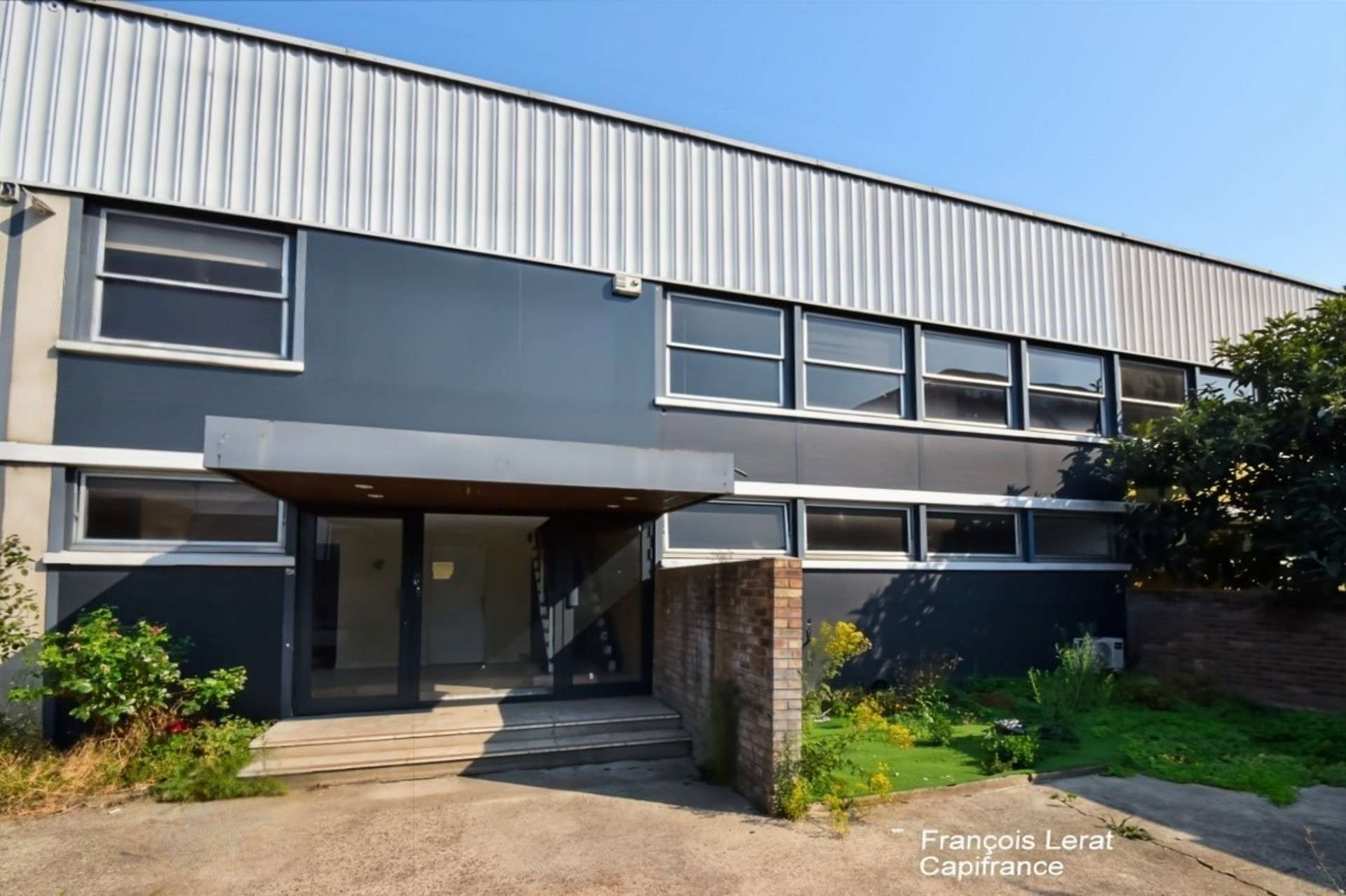Bâtiment industriel 780m² à louer à Colombes (92)