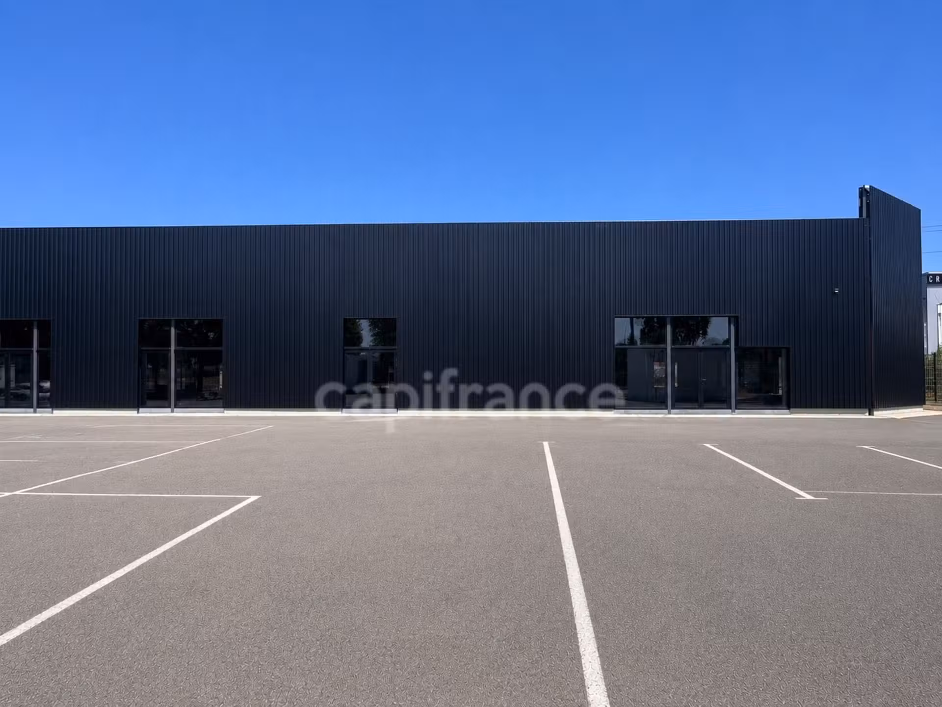 A vendre actif commercial neuf 1374m² Saint Alban