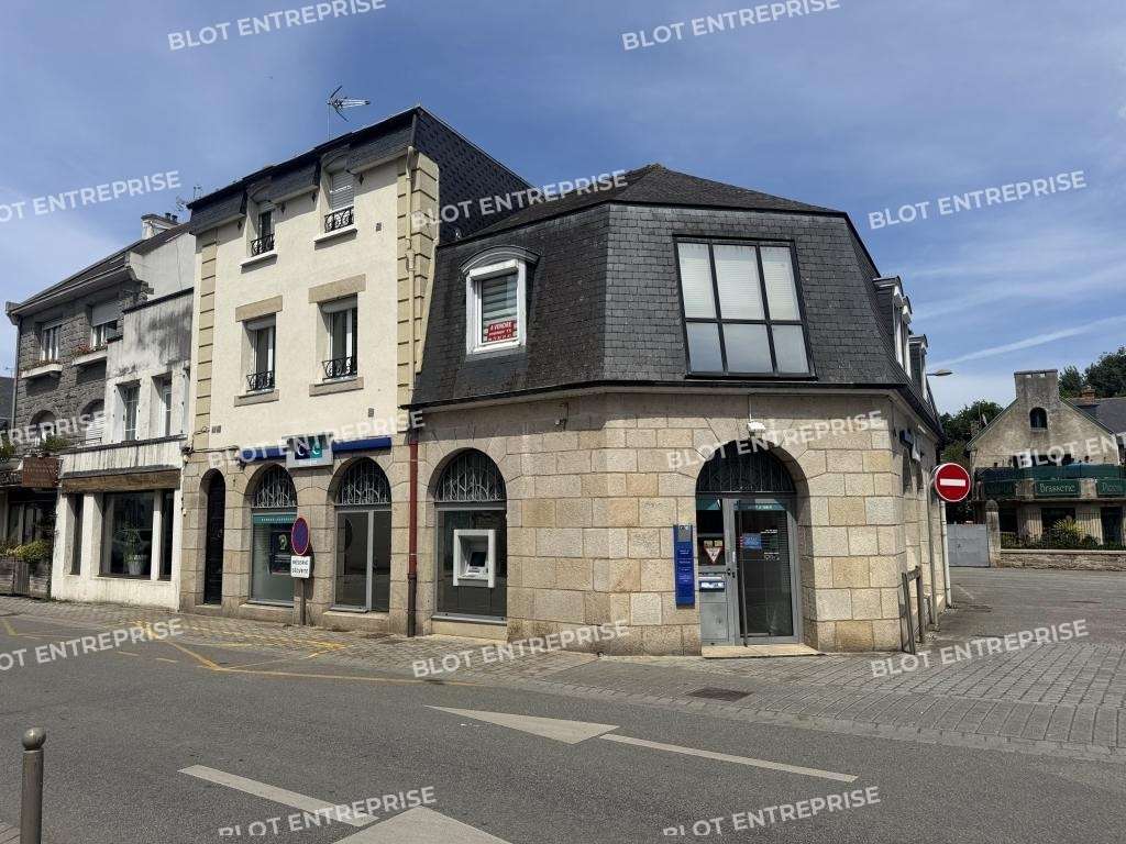 A vendre/à louer bureaux 160m² ERP 5 à Lamballe