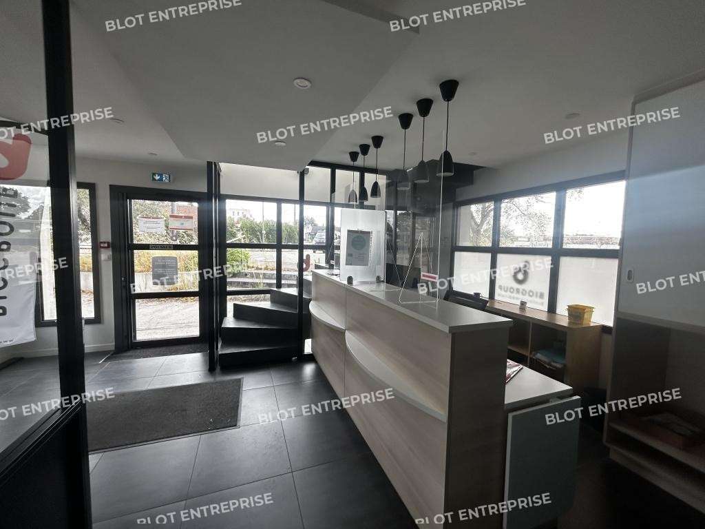 A louer bâtiment indépendant 122m² à Vertou