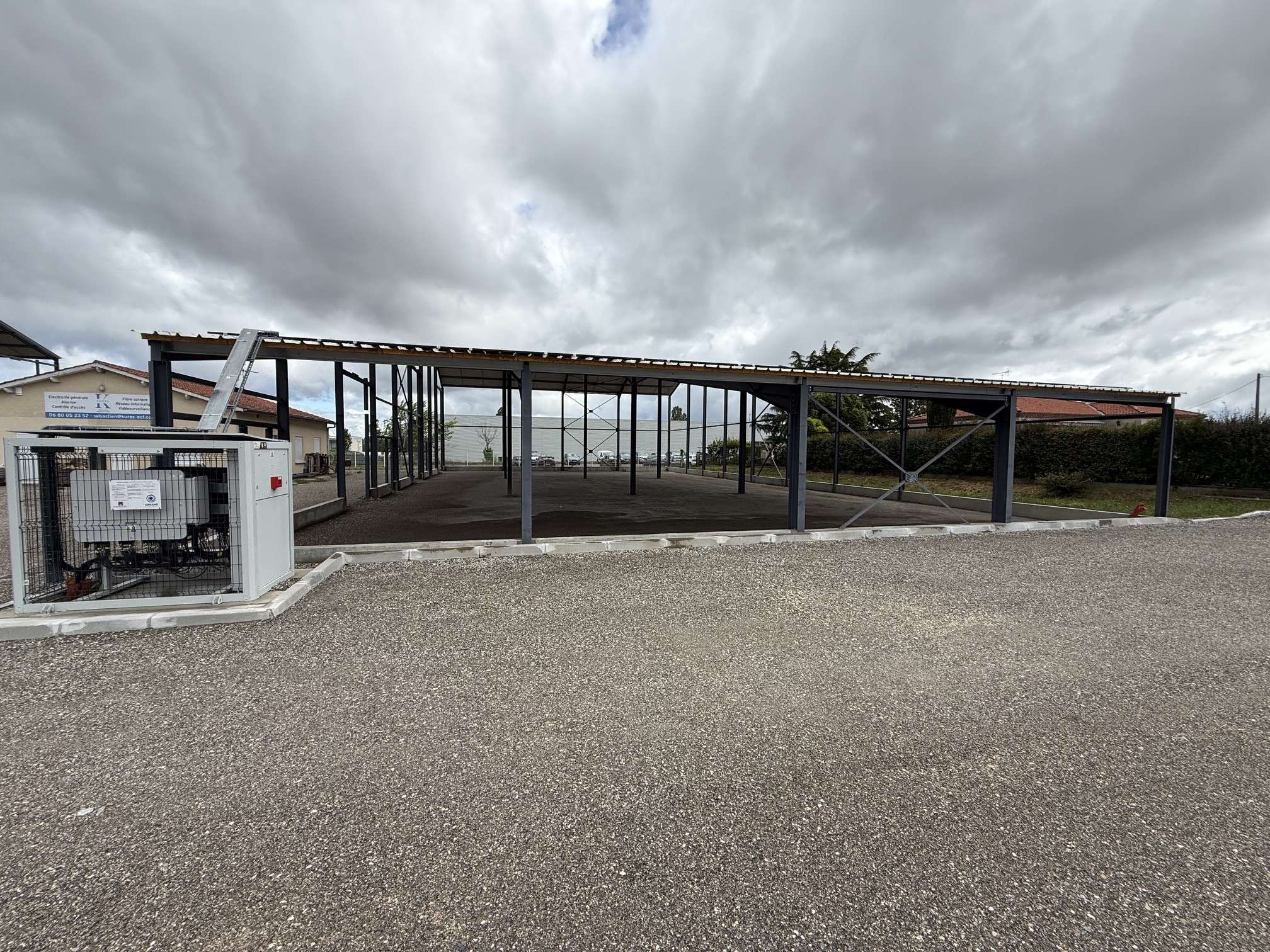 Loue entrepôt 798m² prox échangeur A62 au Passage