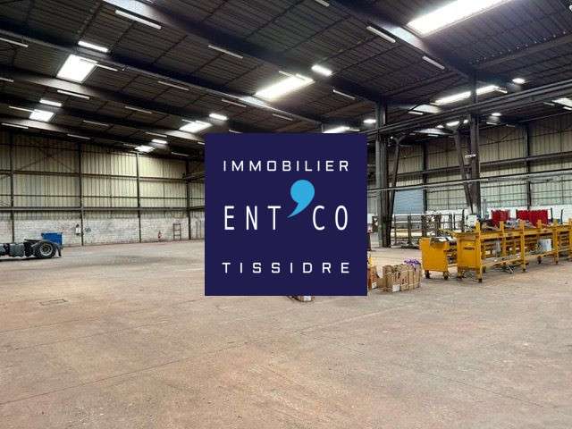 A louer entrepôt 2800m² + bureaux à Castelculier