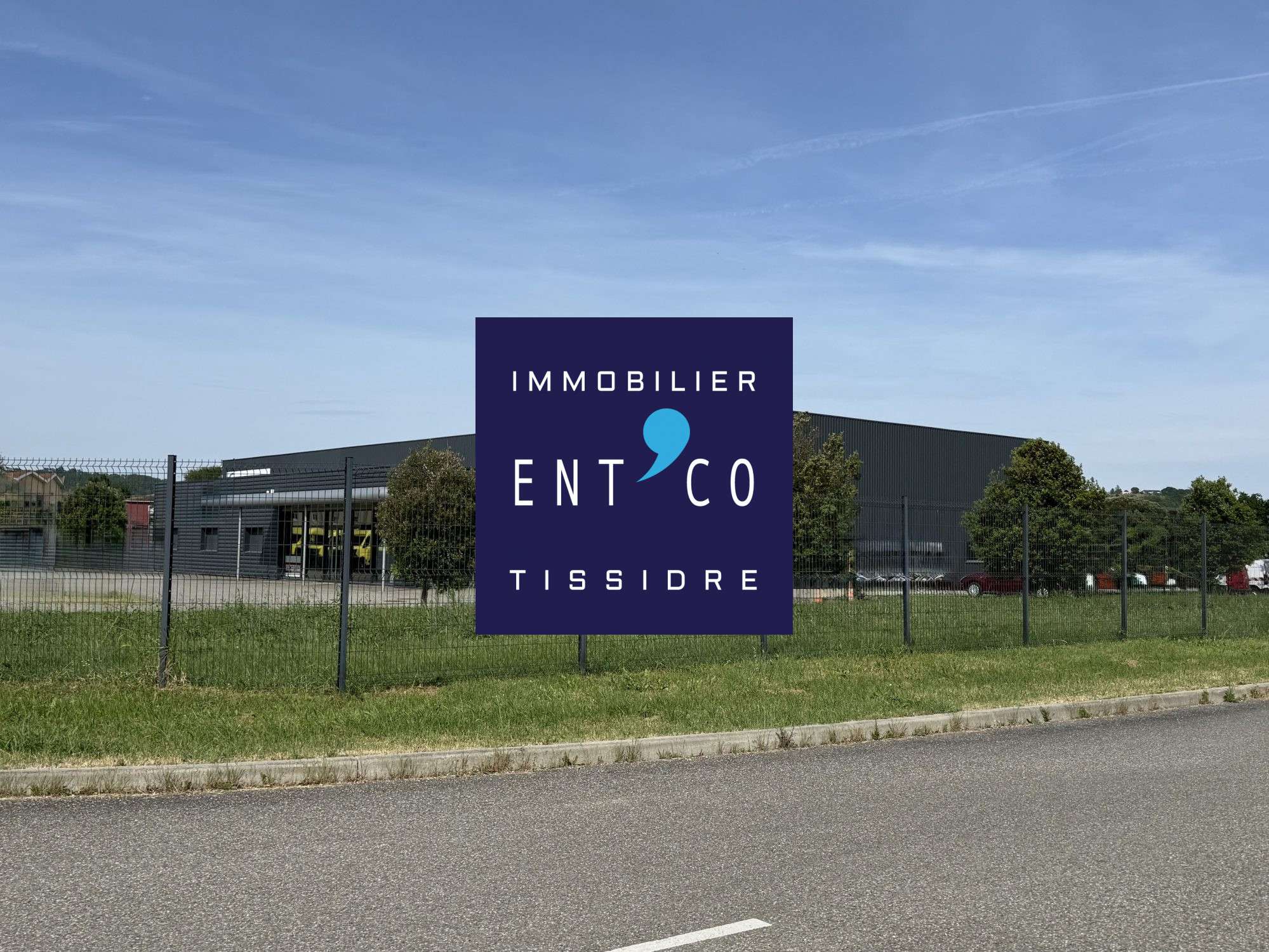 Vente entrepôt 1536m² contemporain à Castelculier