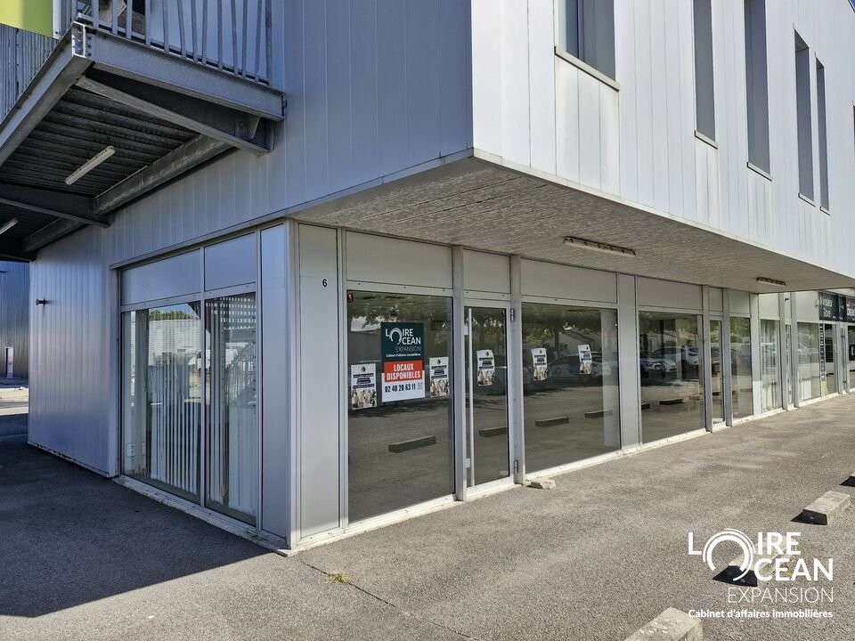 A louer local commercial env. 150m² à Pornic