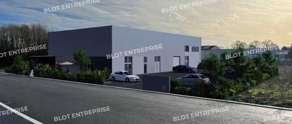 A vendre cellule d'activités 300m² à Miniac-Morvan