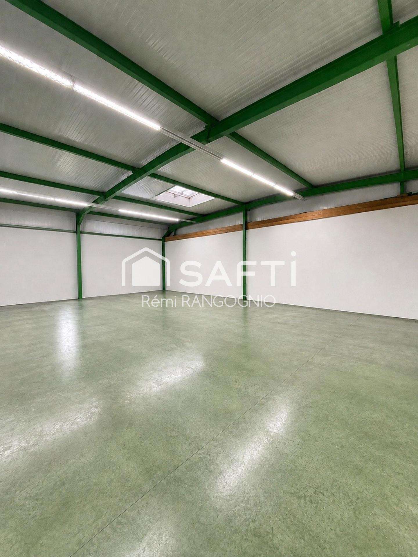 Vente ensemble commercial de 448m² à Arques