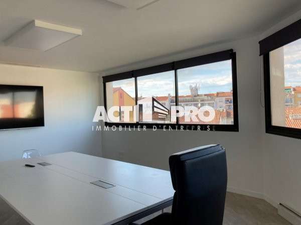 A louer plateau de bureaux 136m² R+3 à Perpignan