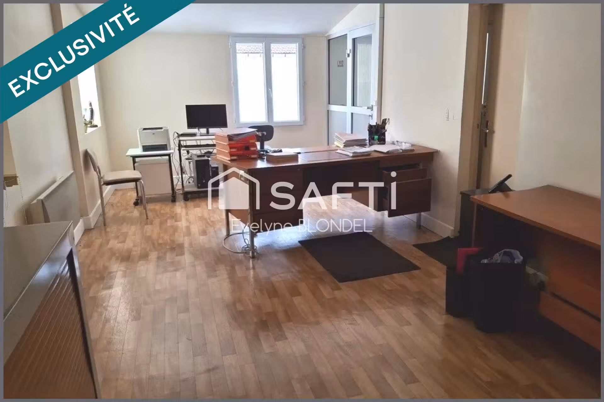 AV bâtiments 600m² sur parcelle de 2200m² Hermes