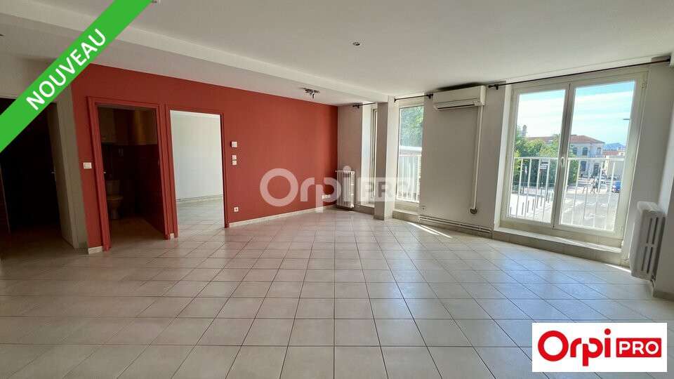 Local professionnel 60m² à louer Romans sur Isère