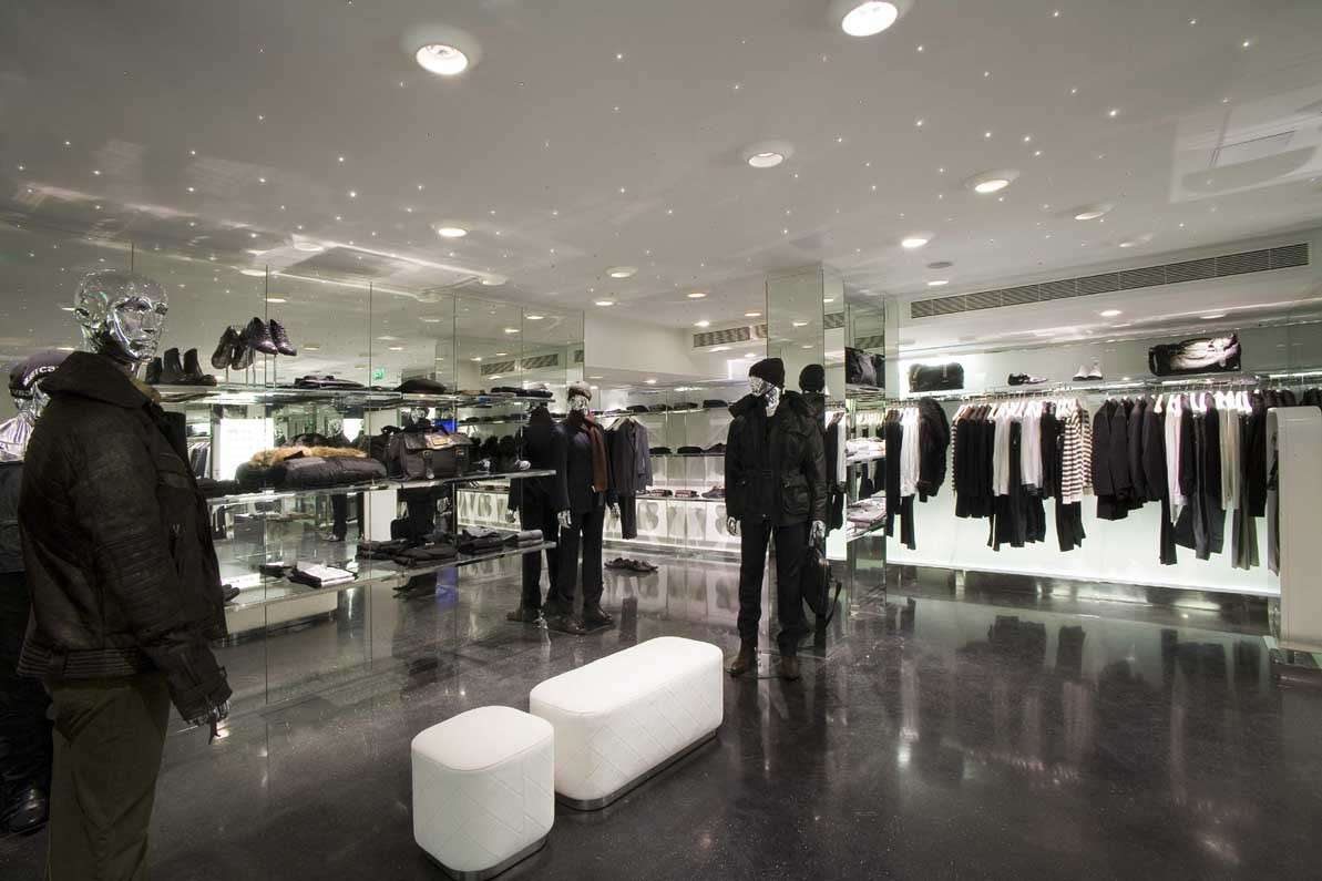 A louer local commercial 230m² en ZAC Puilboreau
