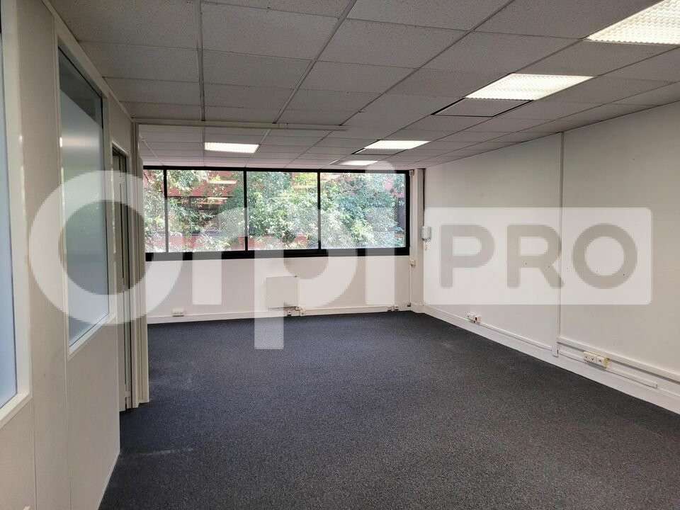 Bureau de 79m² à vendre en ZA à Mérignac
