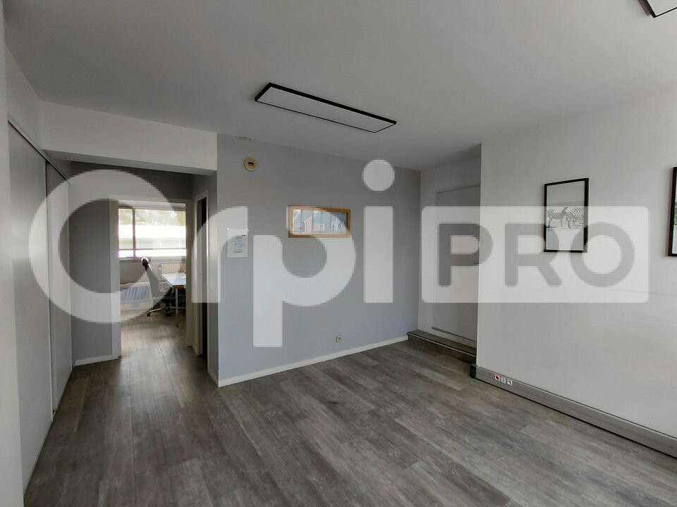 A louer bureau de 35m² en R+2 à La Baule-Escoublac