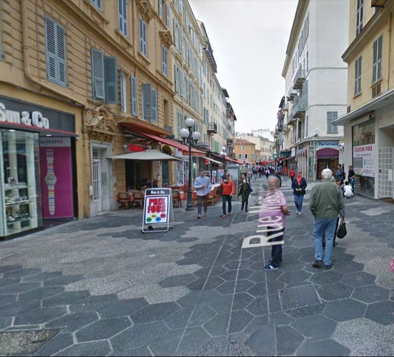 AV murs commerciaux loués 54m² zone piétonne Nice