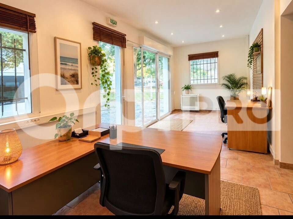 Loue local professionnel commercial 85m² Soustons