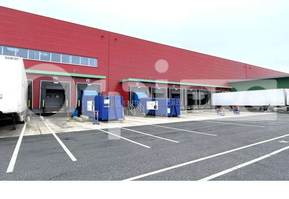 Entrepôt de 12508m² à louer le Coudray-Montceaux