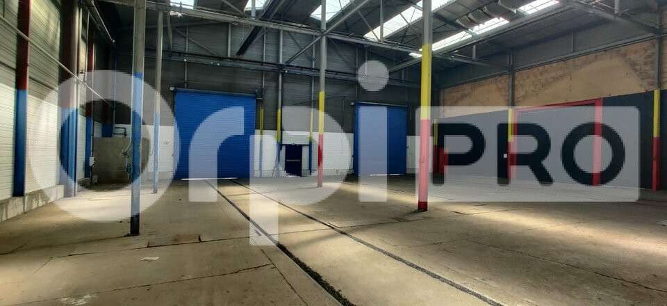 Local d'activité 1600m² à louer Corbeil-Essonnes