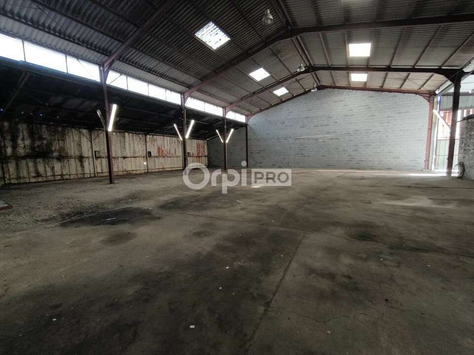 A louer local de stockage 500m² à Brive 