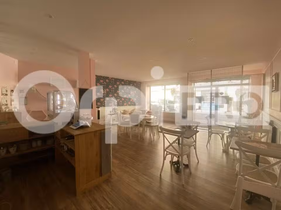 Local commercial 95m² à Villefranche sur Saône
