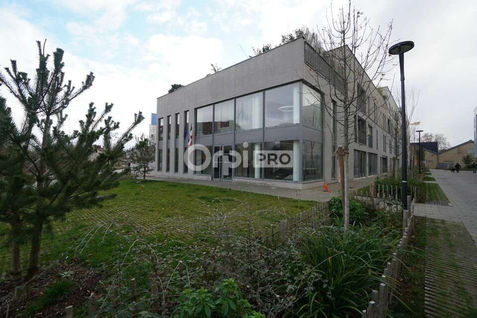 Bureaux 230m² ERP5 refaits à neuf à vendre à Dijon