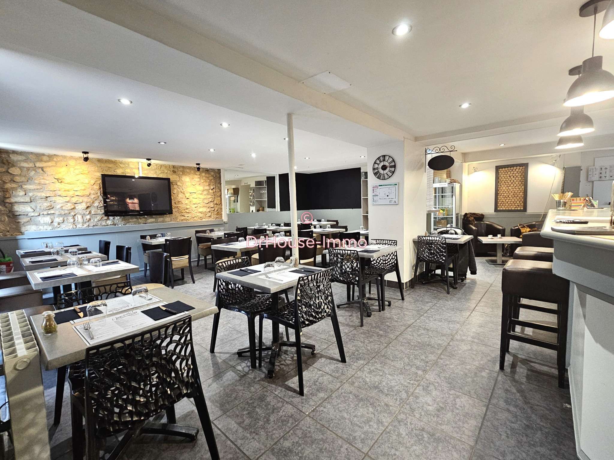 Vente murs commerciaux restaurant 165m² à St Savin