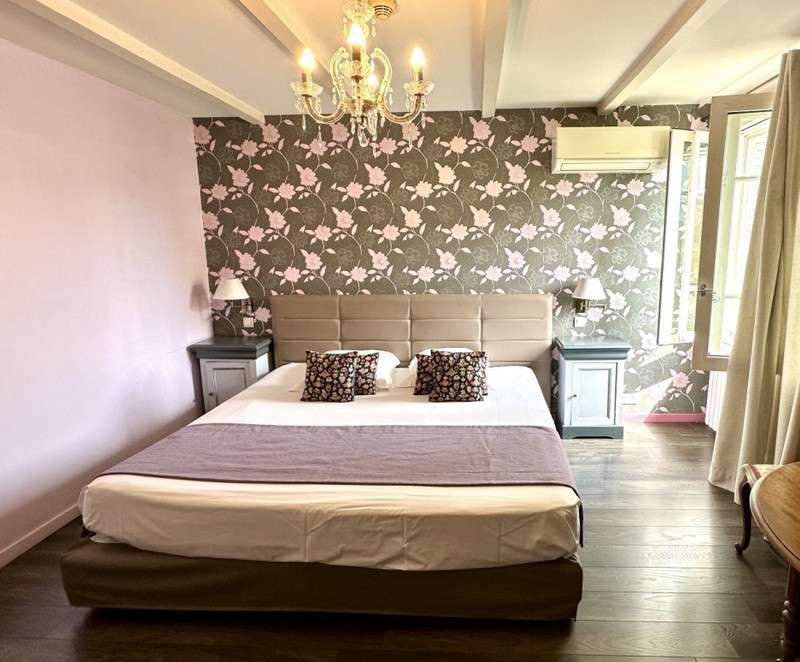 Vente hôtel bureau sur axe Orange Avignon